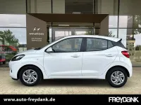Gebraucht Hyundai i10 Select 63 PS (46 kW) 2025 Atlas white Kleinwagen