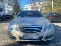 Gebraucht Mercedes E350 Avantgarde 265 PS (194 kW) 2011 Gold Limousine