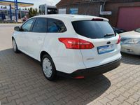 Gebraucht Ford Focus Trend 105 PS (77 kW) 2018 Weiß Kombi