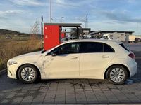 Gebraucht Mercedes A200 163 PS (119 kW) 2021 Weiß Kleinwagen