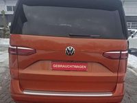 Gebraucht VW Multivan S 136 PS (100 kW) 2022 Energetic orange Van