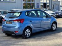 Gebraucht Hyundai ix20 Edition 90 PS (66 kW) 2014 Blau Kleinwagen