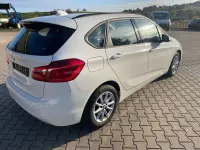 Gebraucht BMW 216 Active Tourer Advantage 102 PS (75 kW) 2018 Weiß Van / Kleinbus
