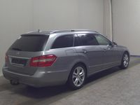 Gebraucht Mercedes E200 Avantgarde 184 PS (135 kW) 2011 Palladiumsilber  metalliclack Kombi