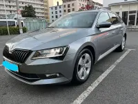 Gebraucht Skoda Superb Style 150 PS (110 kW) 2019 Grau Kombi