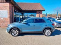 Gebraucht VW T-Roc Style 150 PS (110 kW) 2023 Blau SUV