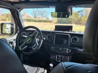 Gebraucht Jeep Gladiator 264 PS (194 kW) 2022 Grau Pickup