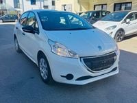 Gebraucht Peugeot 208 Access 68 PS (50 kW) 2014 Weiß Kleinwagen