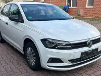 Gebraucht VW Polo Comfortline 80 PS (58 kW) 2019 Weiß Kleinwagen