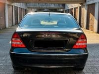 Gebraucht Mercedes C240 170 PS (125 kW) 2004 Schwarz Limousine