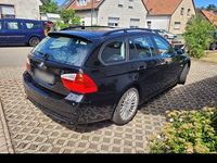 Gebraucht BMW 318 129 PS (94 kW) 2007 Schwarz Kombi