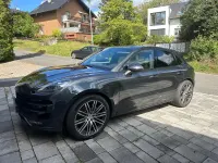 Gebraucht Porsche Macan Turbo 400 PS (294 kW) 2016 Grau SUV
