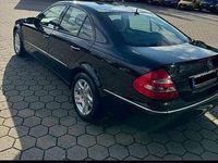 Gebraucht Mercedes E280 Elegance 231 PS (169 kW) 2005 Schwarz Limousine