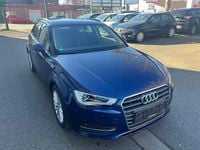 Gebraucht Audi A3 Attraction 125 PS (91 kW) 2016 Scubablau Limousine