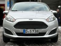 Gebraucht Ford Fiesta 75 PS (55 kW) 2014 Silber Kleinwagen