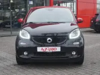 Gebraucht Smart ForFour Passion 71 PS (52 kW) 2018 Schwarz / rot uni Kleinwagen