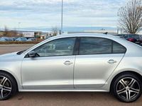 Gebraucht VW Jetta Match 140 PS (102 kW) 2012 Silber Limousine