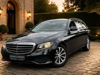 Gebraucht Mercedes E220 194 PS (142 kW) 2019 Schwarz/baltic black Kombi