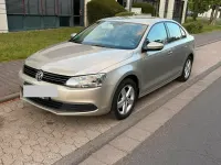 Gebraucht VW Jetta 122 PS (89 kW) 2013 Gold Limousine