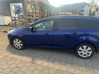 Używany Ford Focus 125 KM (91 kW) 2016 Niebieski Kombi