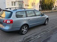 Gebraucht VW Passat 122 PS (89 kW) 2011 Blau Limousine