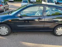 Gebraucht Ford Focus 75 PS (55 kW) 2004 Schwarz Kleinwagen