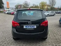 Gebraucht Opel Meriva Selection 101 PS (74 kW) 2015 Schwarz Van / Kleinbus