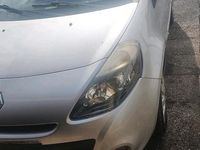 Gebraucht Renault Clio II 80 PS (58 kW) 2009 Grau Kleinwagen