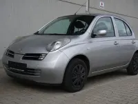 Usata Nissan Micra 65 CV (47 kW) 2004 Argento Utilitaria