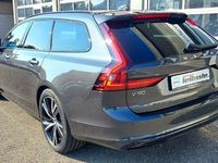 Gebraucht Volvo V90 Plus 197 PS (144 kW) 2022 Platinum grey / metallic Kombi