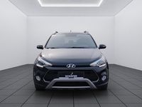 Gebraucht Hyundai i20 Active 102 PS (75 kW) 2018 Schwarz Limousine