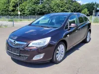 Gebraucht Opel Astra 140 PS (102 kW) 2012 Braun Kombi