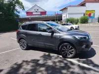 Gebraucht Ford Kuga Titanium 150 PS (110 kW) 2017 Grau SUV