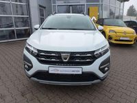 Gebraucht Dacia Sandero Comfort 101 PS (74 kW) 2021 Weiß Kleinwagen