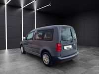 Usata VW Caddy 102 CV (75 kW) 2020 Grigio Monovolume