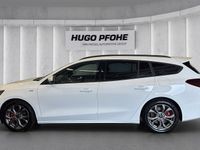 Gebraucht Ford Focus ST-Line 125 PS (91 kW) 2026 Frozen white uni Kombi