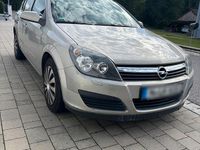 Second-hand Opel Astra 105 CP (77 kW) 2005 Gri Berlinǎ