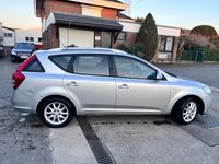 Gebraucht Kia Ceed 109 PS (80 kW) 2007 Grau Kleinwagen