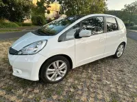 Gebraucht Honda Jazz Elegance 99 PS (72 kW) 2011 Weiß Kleinwagen