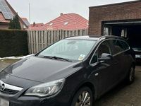 Gebraucht Opel Astra 140 PS (102 kW) 2011 Schwarz Kombi