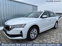 Neu Skoda Octavia Lodge 150 PS (110 kW) 2026 Moon weiß perleffekt Kombi