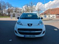 Gebraucht Peugeot 107 68 PS (50 kW) 2010 Weiß Kleinwagen