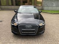 Gebraucht Audi A3 Sportback Ambiente 122 PS (89 kW) 2013 Schwarz Kleinwagen