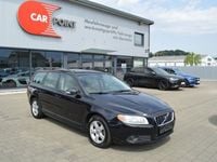 Gebraucht Volvo V70 Momentum 185 PS (136 kW) 2008 Black sapphire metallic / metallic Kombi