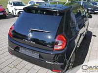 Gebraucht Renault Twingo Techno 60 kW (82 PS) 2023 Black pearlschwarz metallic (metallic) Kleinwagen