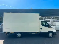 Gebraucht Iveco Daily 136 PS (100 kW) 2021 Weiß Van / Kleinbus