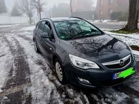 Gebraucht Opel Astra Edition 120 PS (88 kW) 2012 Grau Limousine