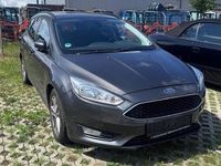 Gebraucht Ford Focus Business Edition 101 PS (74 kW) 2015 Grau Limousine