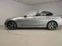 Gebraucht BMW 330e Sport Line 292 PS (214 kW) 2025 Blau Limousine