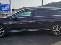 Gebraucht VW Passat Highline 179 PS (131 kW) 2017 Deep black perleffekt Kombi